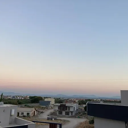 A Quiet House In Villa *