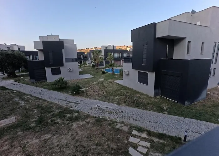 Vila A Quiet House In