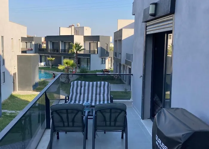 A Quiet House In Vila Çandarlı